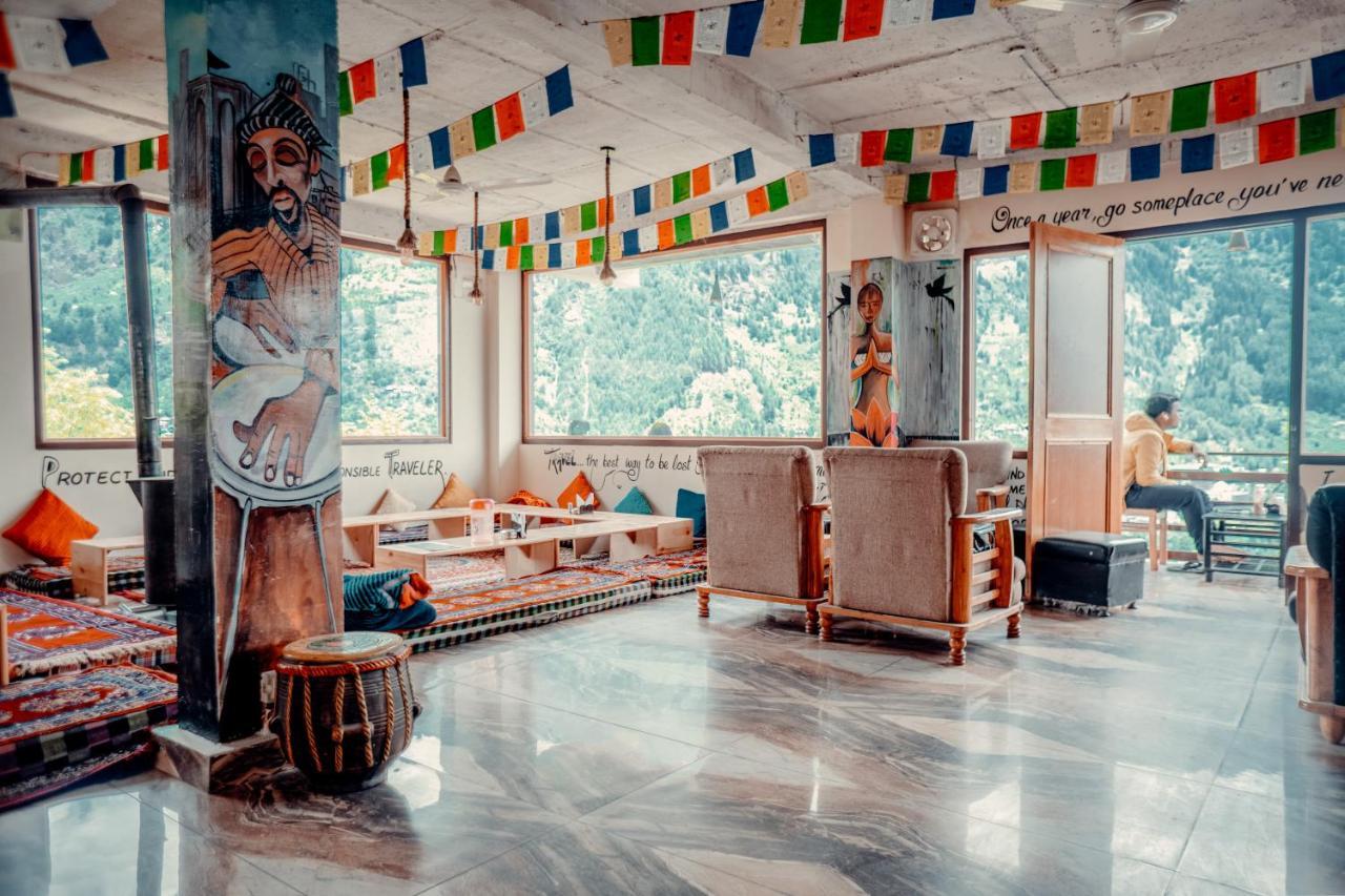 Cafe Monkbase- Food And Stay Manāli Exterior foto