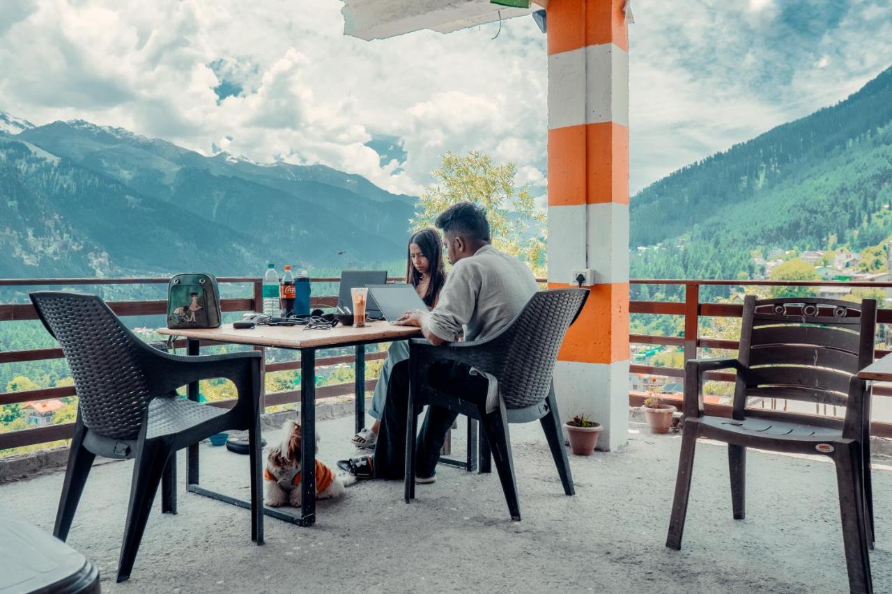 Cafe Monkbase- Food And Stay Manāli Exterior foto